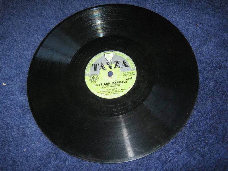 TANZA 1956 ? 78rpm Record Kentuckian Song Dorothy Brannigan & Buster Keene Carousel 2