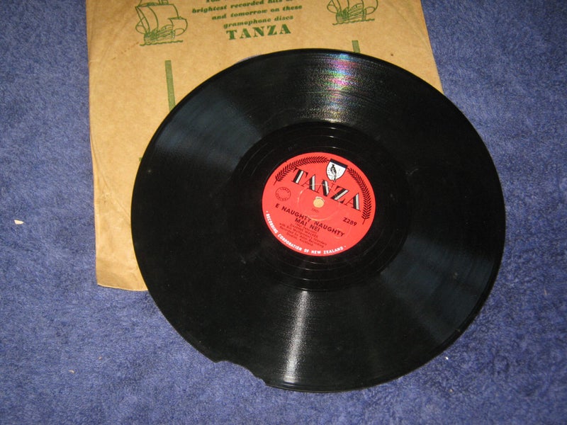 TANZA 1950s 78rpm Record Daphne Walker with Bill Wolfgram Z289 Carousel 1