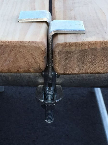 TNC Board Retaining Coupler Galvanised Carousel 2