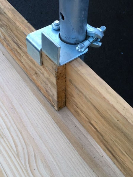TNC Board Retaining Coupler Galvanised Carousel 4