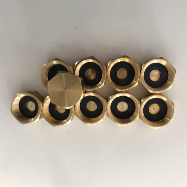 1/2" Brass Female End caps X 10pcs Carousel 2