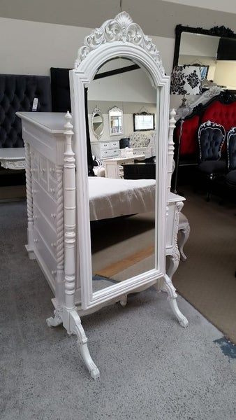 FRENCH CHEVAL MIRROR Carousel 1