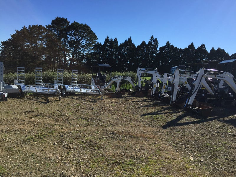 Digger , Trailer & Concrete Breaker Hire & Sales Carousel 2