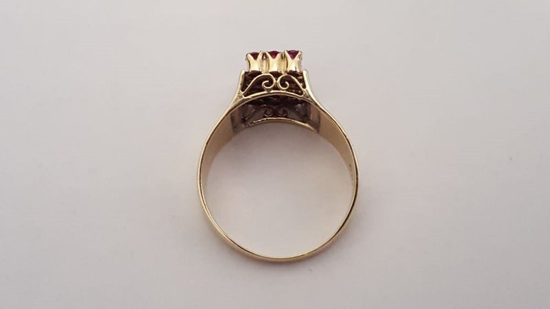 Lovely Vintage 18ct Gold Ruby Dress Ring Carousel 2