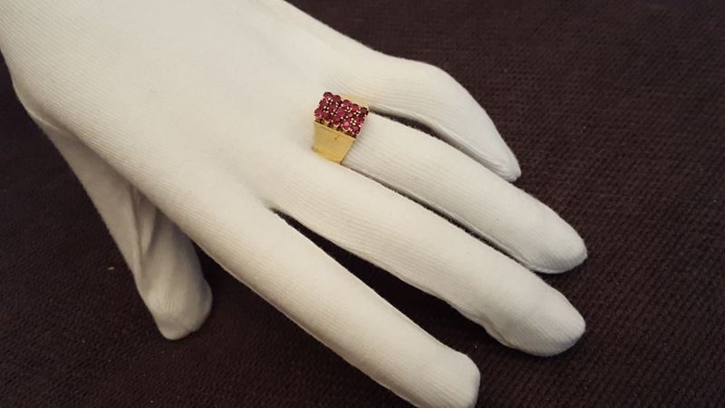 Lovely Vintage 18ct Gold Ruby Dress Ring Carousel 6