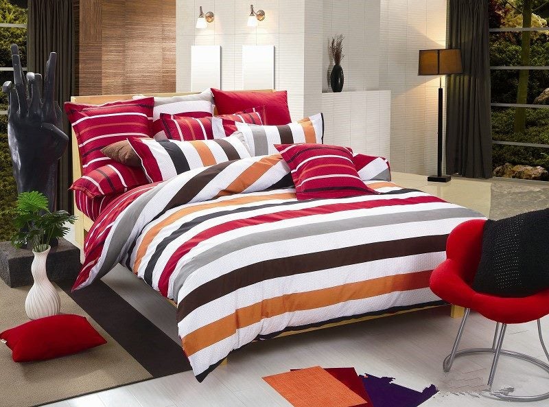 4 Pcs Queen Size Comforter Set J10 Trade Me