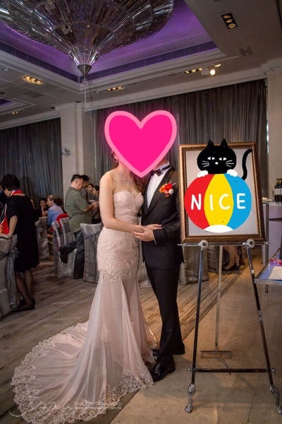 Gorgeous Wedding/Evening Dress Carousel 1