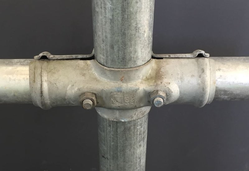 TNC Split Cross X5040 Pipe Fitting for Chainlink Fence Carousel 1
