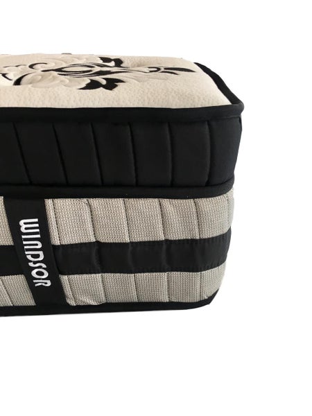 WINDSOR SUPER KING MATTRESS | LATEX, WOOL & MEMORY FOAM Carousel 3