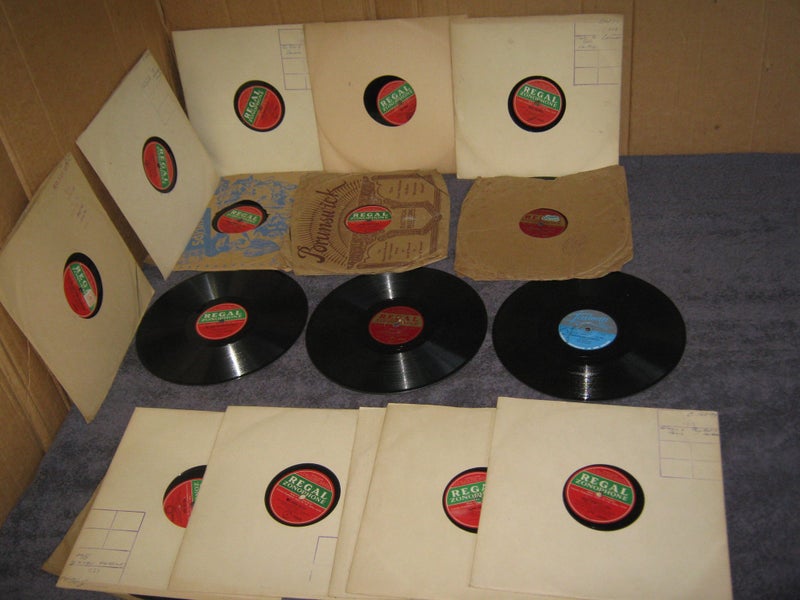 16 TEX MORTON records from 1930s - 50s ? 16 x 78rpm records Carousel 1