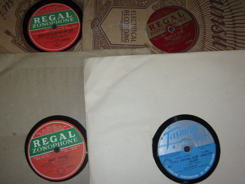 16 TEX MORTON records from 1930s - 50s ? 16 x 78rpm records Carousel 14