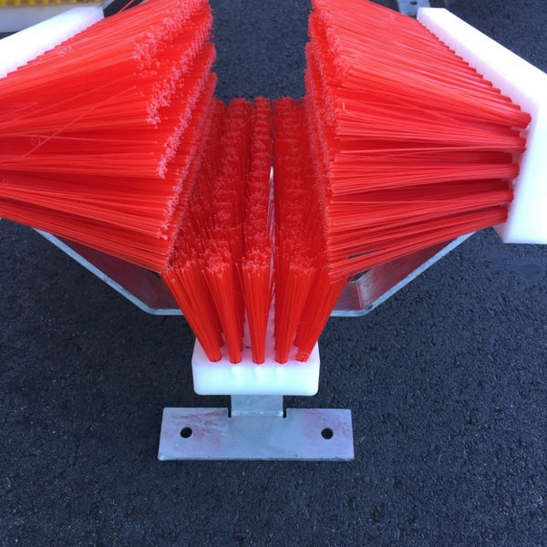 Boot & Shoe Cleaner -with three brushes on a steel base - very sturdy, popular62931720813698112