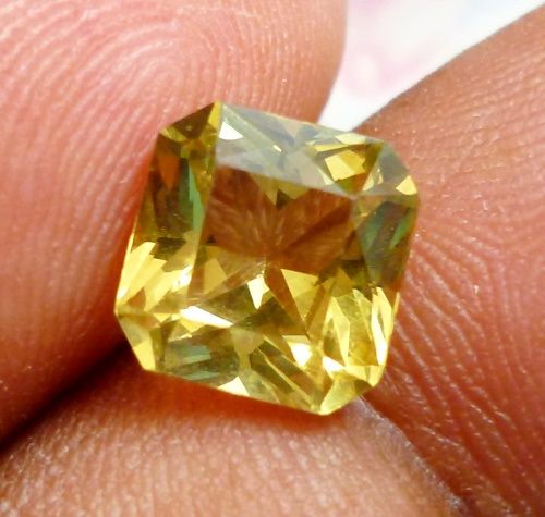 3.20CT GORGEOUS HUGE 100% NATURAL YELLOW COLOUR APATITE Carousel 1