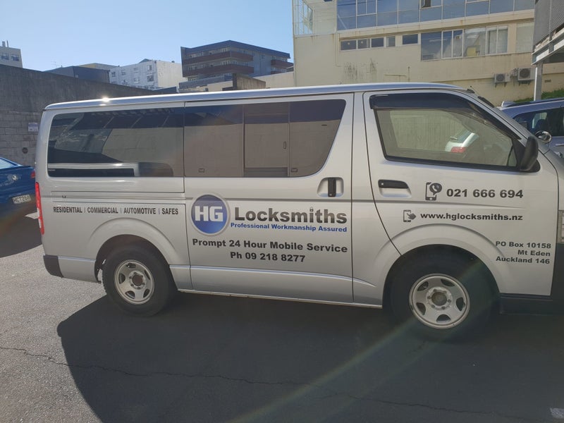 HG Locksmiths 24/7 Mobile service PH: 09 218 8277 Carousel 2