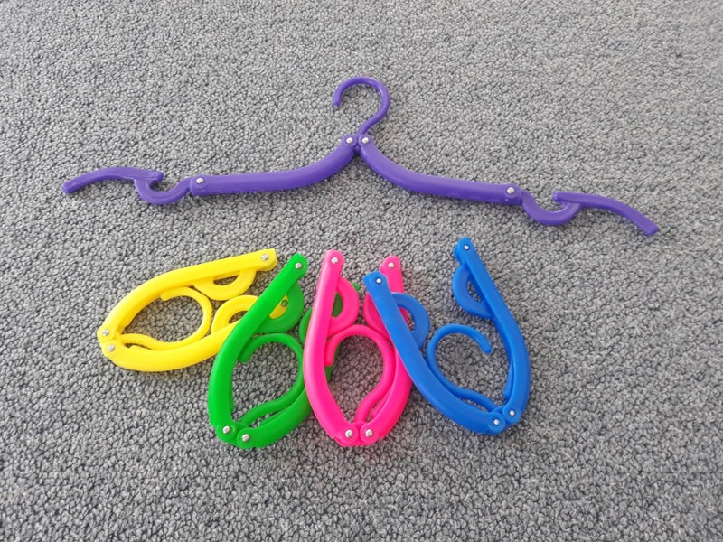 Colourful Retractable Clothes Hanger X 1 Carousel 1