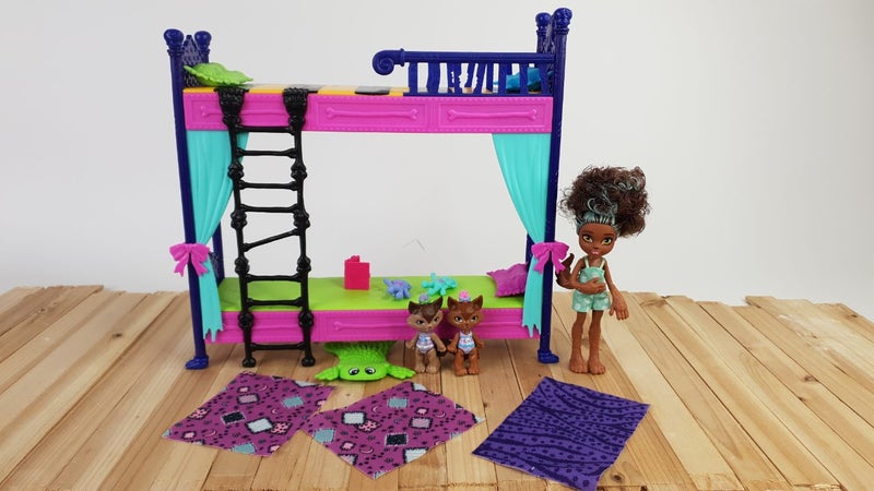 Monster High Family Of Clawdeen Wolf Bunk Bed Set Trade Me