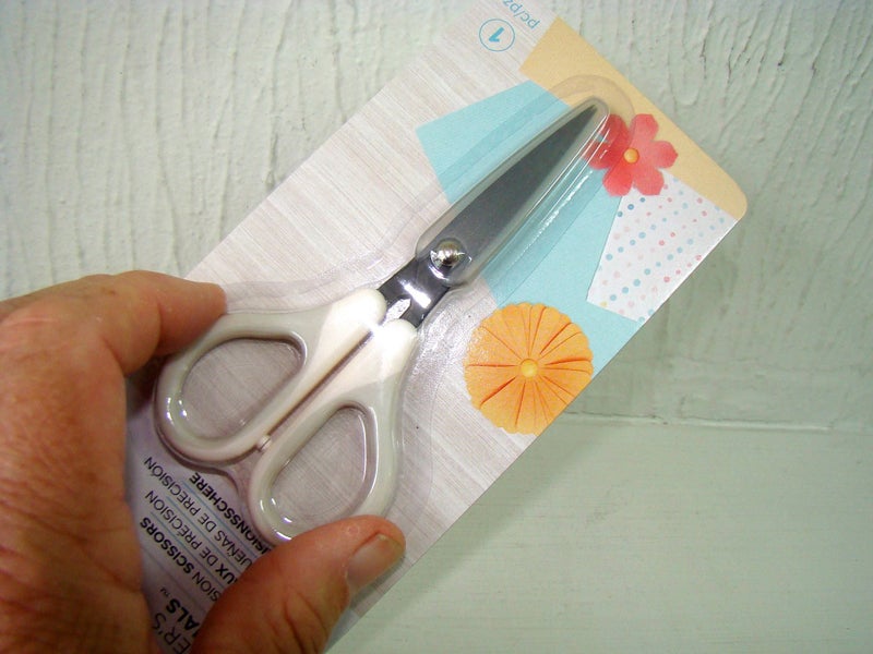 WeR Memory Keepers Crafters Essentials -Small Precision Scissors - WR70939-8B Carousel 2