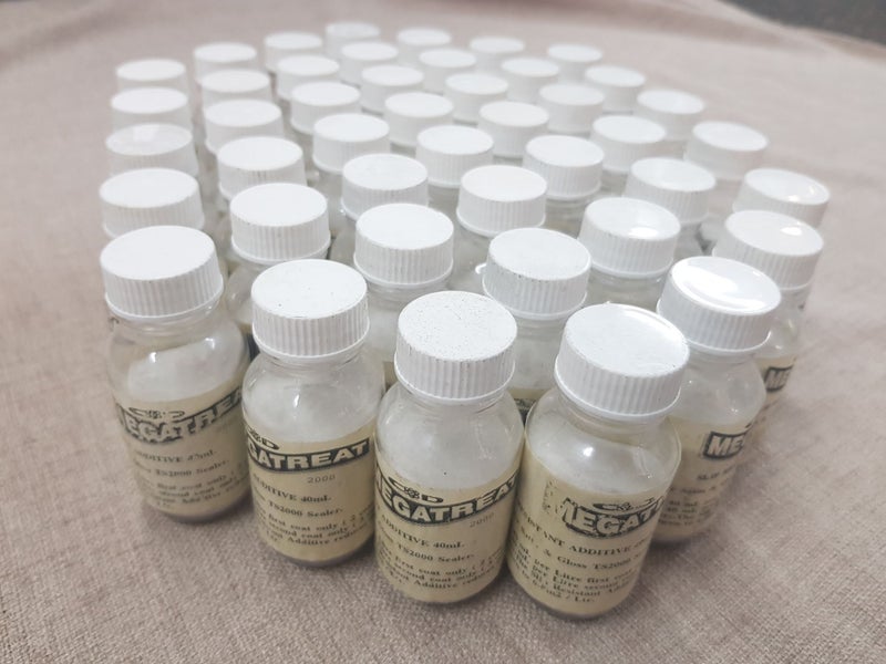 Megatreat Slip Resistant Additive for Satin & Gloss TS2000 Sealer 40mL Carousel 2
