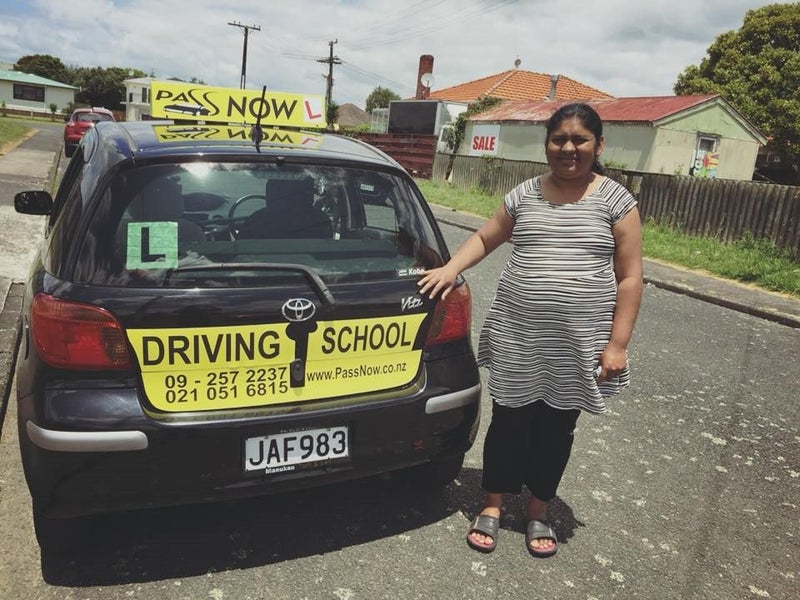 Driving lessons Auckland- best service, best rates Carousel 2