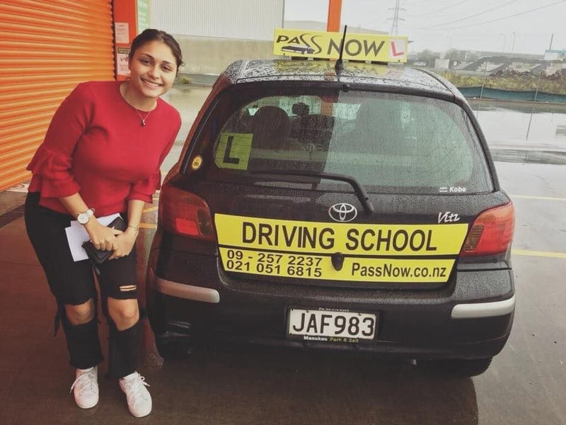Driving lessons Auckland- best service, best rates Carousel 5