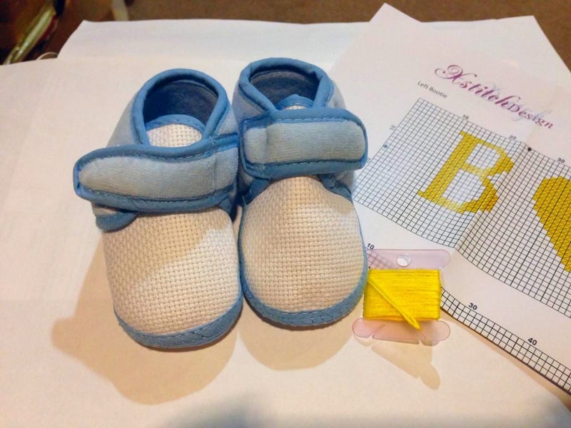 ** Cross Stitch ** Adorable Baby Shoes Carousel 2