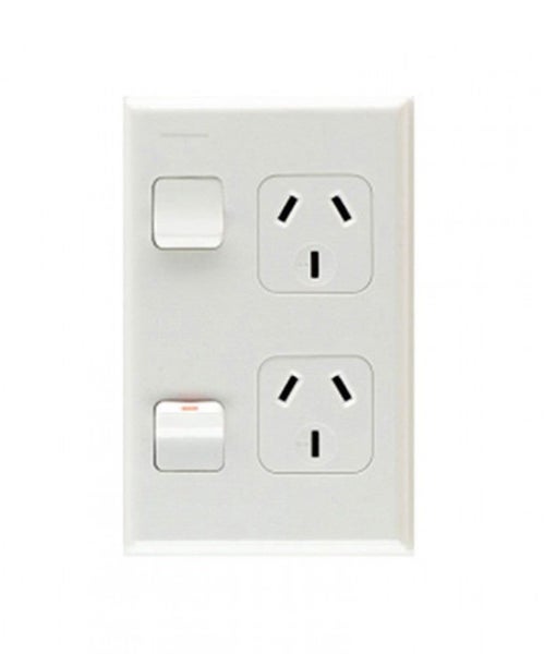 PDL 692, Double Vertical Switched Socket Outlet, 10A, 250Vac. Carousel 1