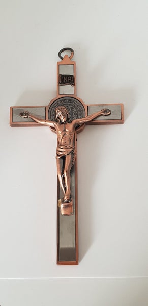 SAINT BENEDICT METALLIC CROSS Carousel 2