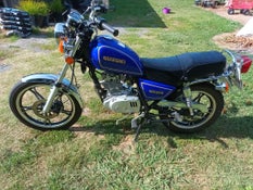 スズキ　GN125H 世界を走り回るタフなヤツ スズキ・GN125H【バイク買取調査隊】| モト