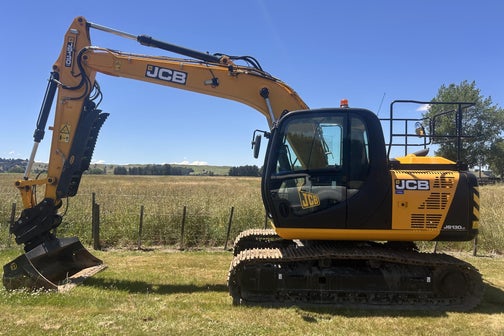 2023 JCB JS130