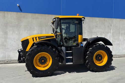 2021 JCB FASTRAC 4220