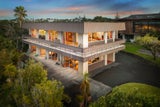 Seaviews, Sunshine &amp; Style - Rare 1970&#39;s Treas...