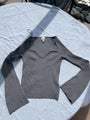 H&M Long sleeve sweater size M gorgeous emperor arms