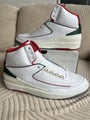 UNWORN rare Air Jordan 2 Retro 'Origins' (Fire Red) - Size US Men's 11