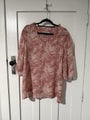Pink floral blouse size 18