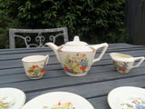 VINTAGE CHILDS PART TEASET