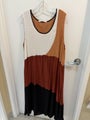 Worn once beautiful, stunning, flattering virtuelldress