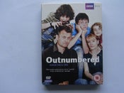 Outnumbered: Series 1 & 2. Brit Comedy (Dysfunctional Family) 3 Disc - As New
