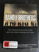 BAND OF BROTHERS - BOXSET - BY TOM HANKS & STEVEN SPIELBERG