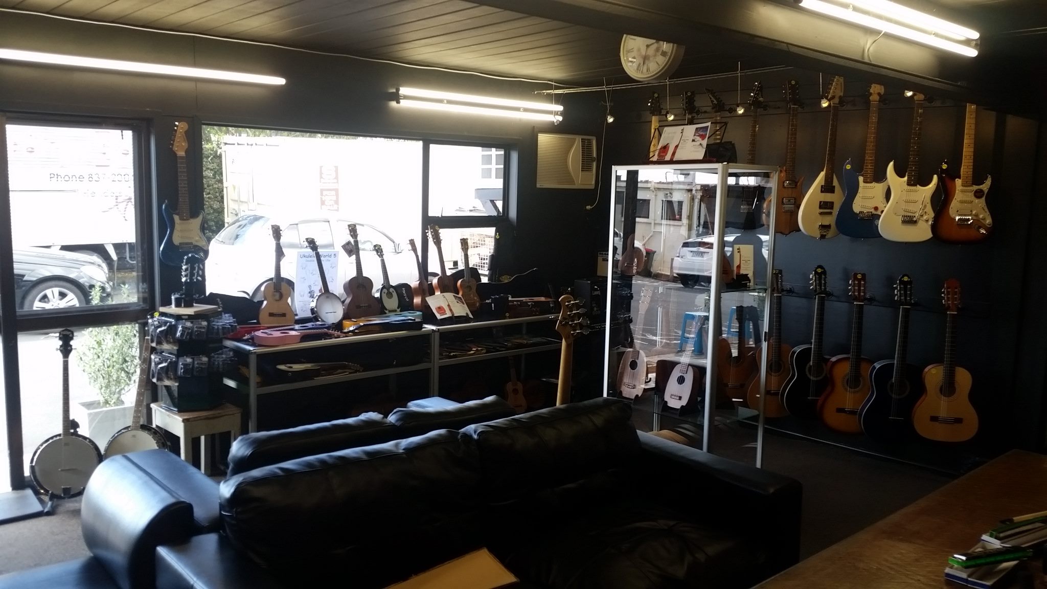 Musical Instruments Sell, Hire & Repair : BidBud