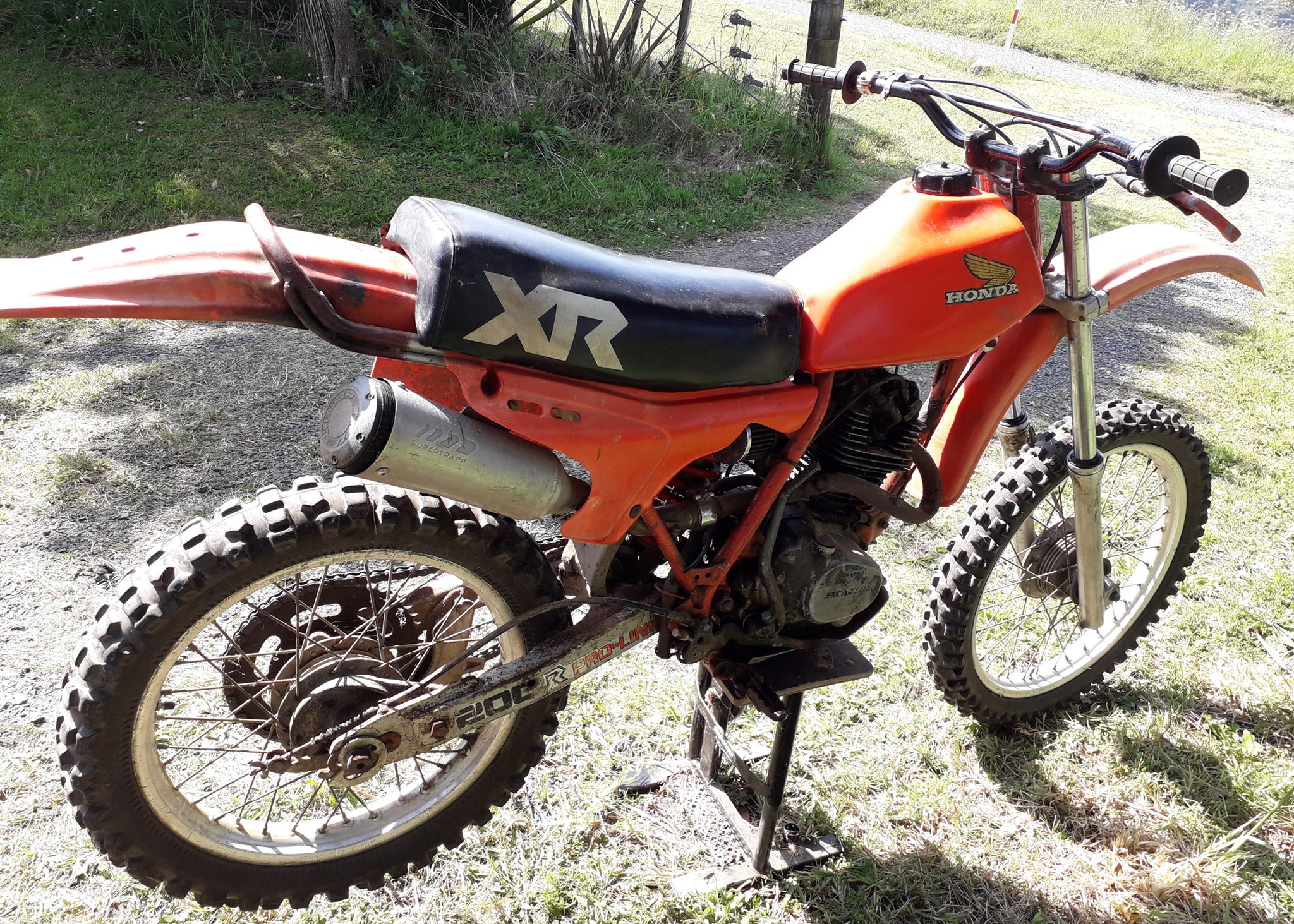 1982 xr200