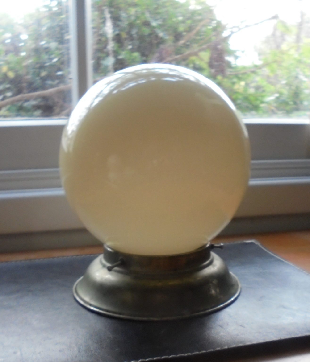 large-vintage-creamy-yellow-globe-glass-ceiling-light-shade-c-1930-s