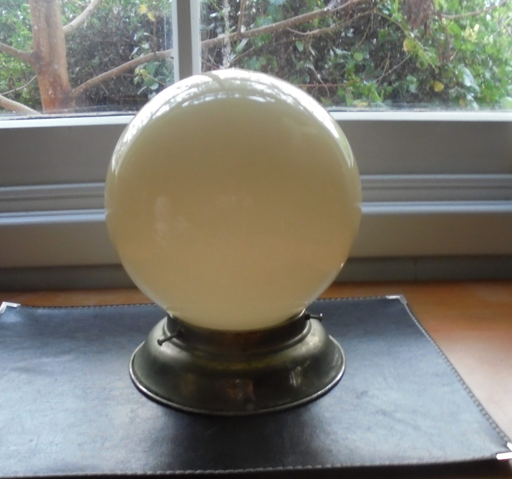 LARGE VINTAGE CREAMY YELLOW GLOBE GLASS CEILING LIGHT SHADE c 1930 s large-vintage-creamy-yellow-globe-glass-ceiling-light-shade-c-1930-s