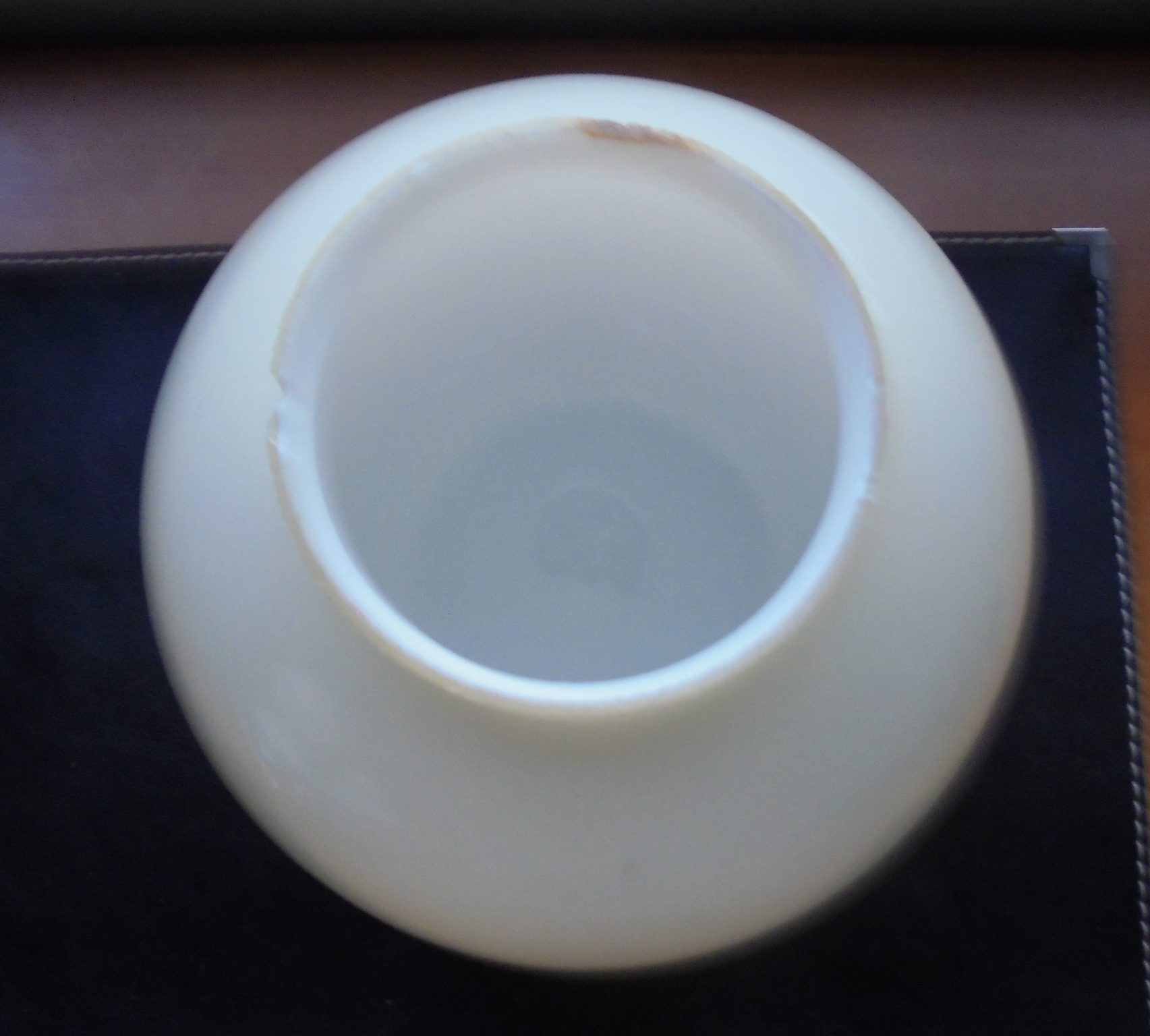 large-vintage-creamy-yellow-globe-glass-ceiling-light-shade-c-1930-s