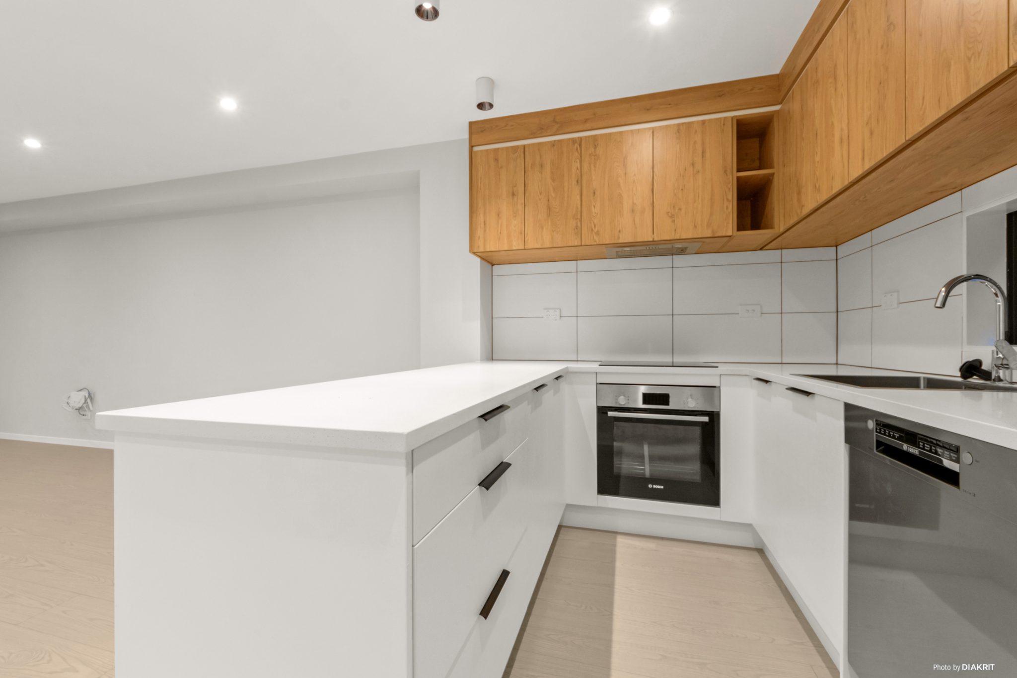 Modern 3 Bed + Study Freehold + Garage — slide 7
