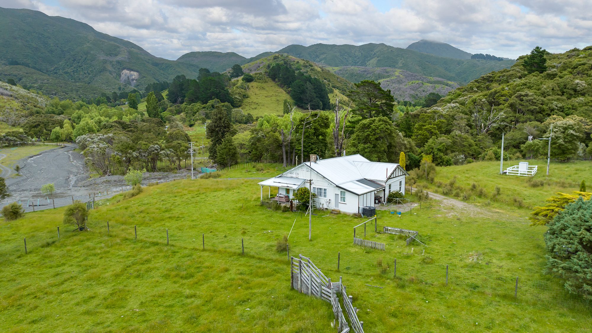 Pure NZ, 256 acres, $1.1 million — slide 1