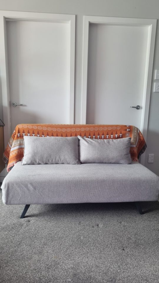 Nood Couch sofa bed BidBud