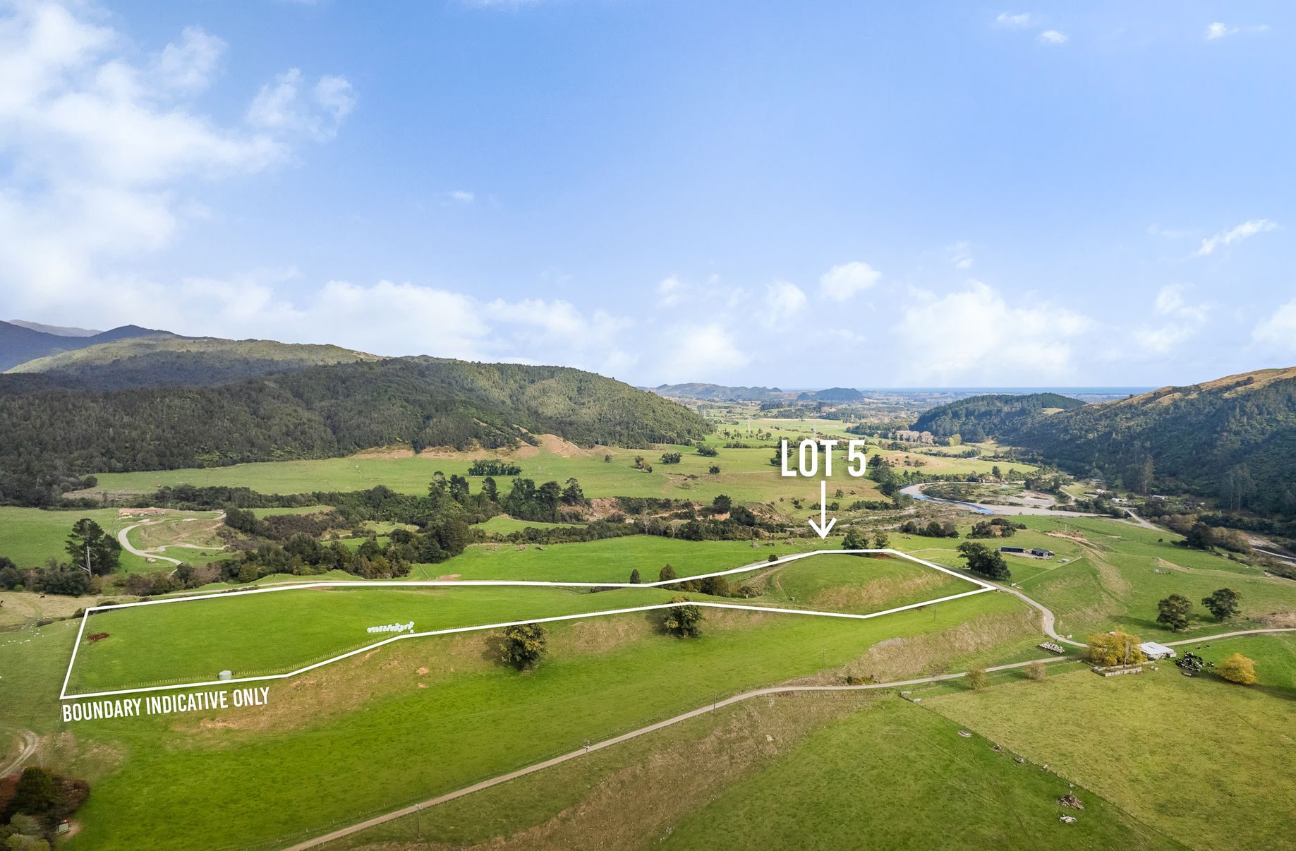 YOUR OWN SLICE OF PARADISE - STUNNING VIEWS — slide 17