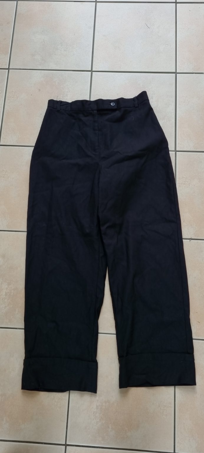 Verge Black Cuff Pants size 10