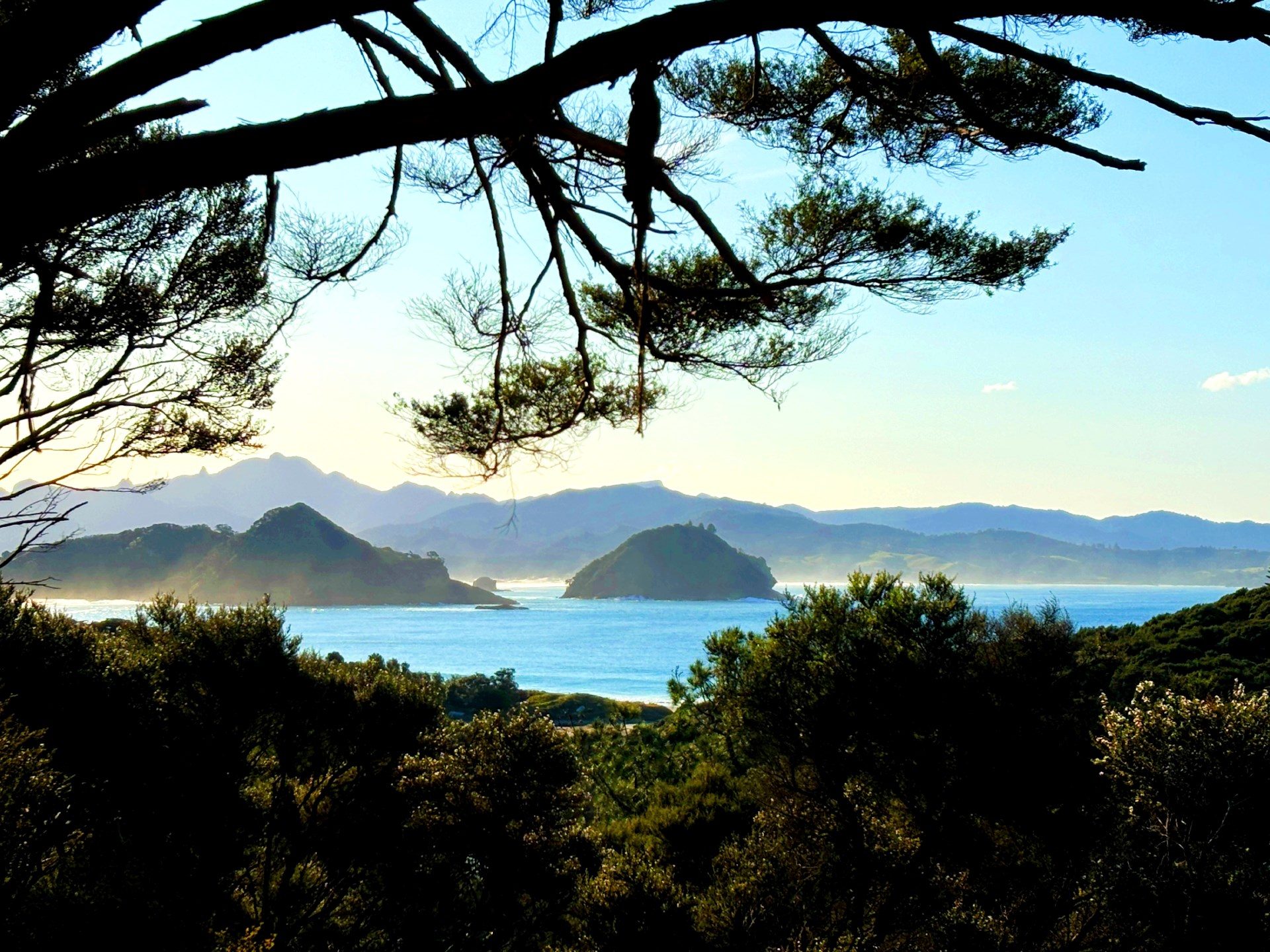 Secluded Medlands Beach - Coastal Paradise - Views — slide 2