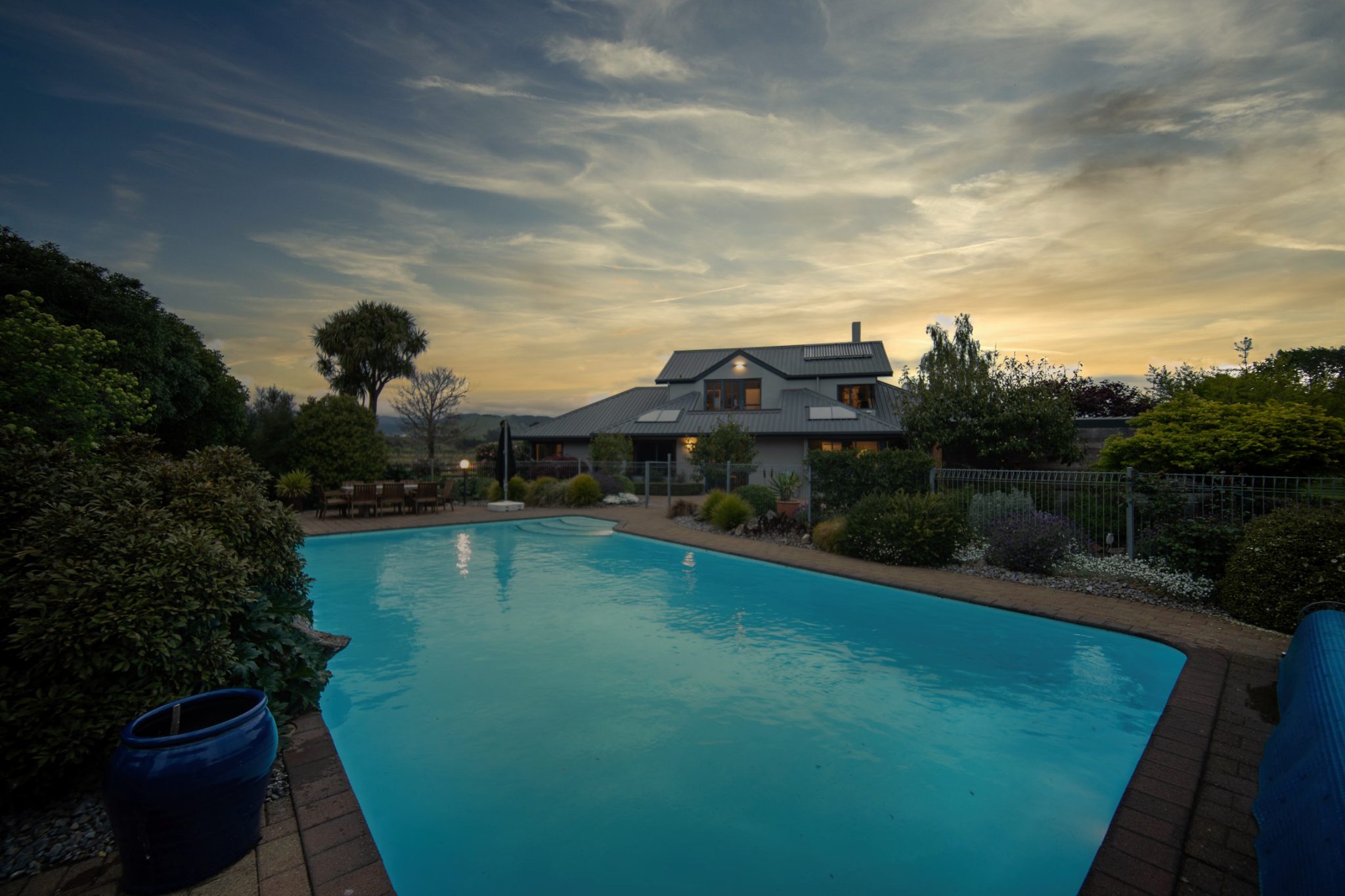 A Savvy Blue Chip Lifestyle — slide 2